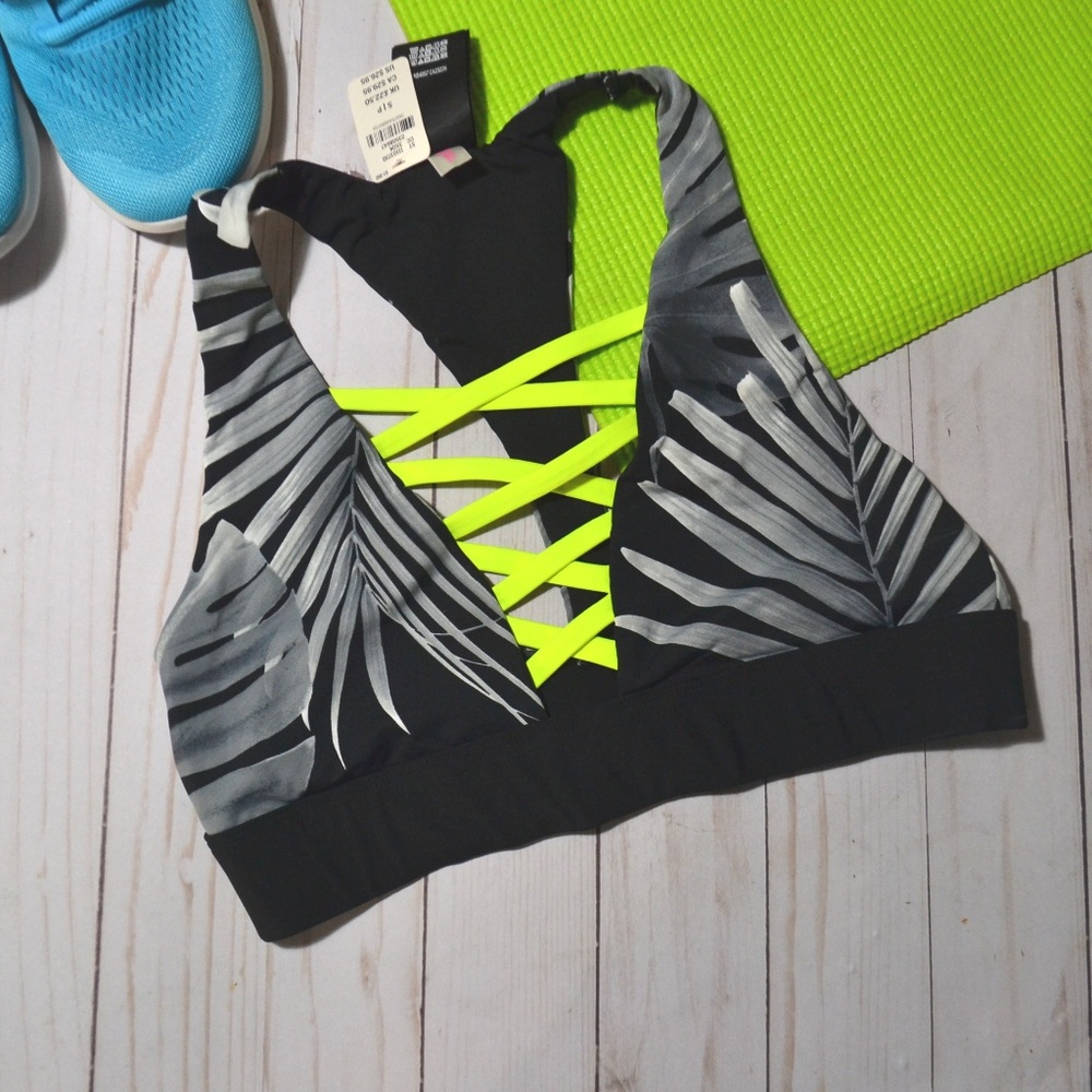 Victoria's Secret PINK Ultimate Sports Bra
